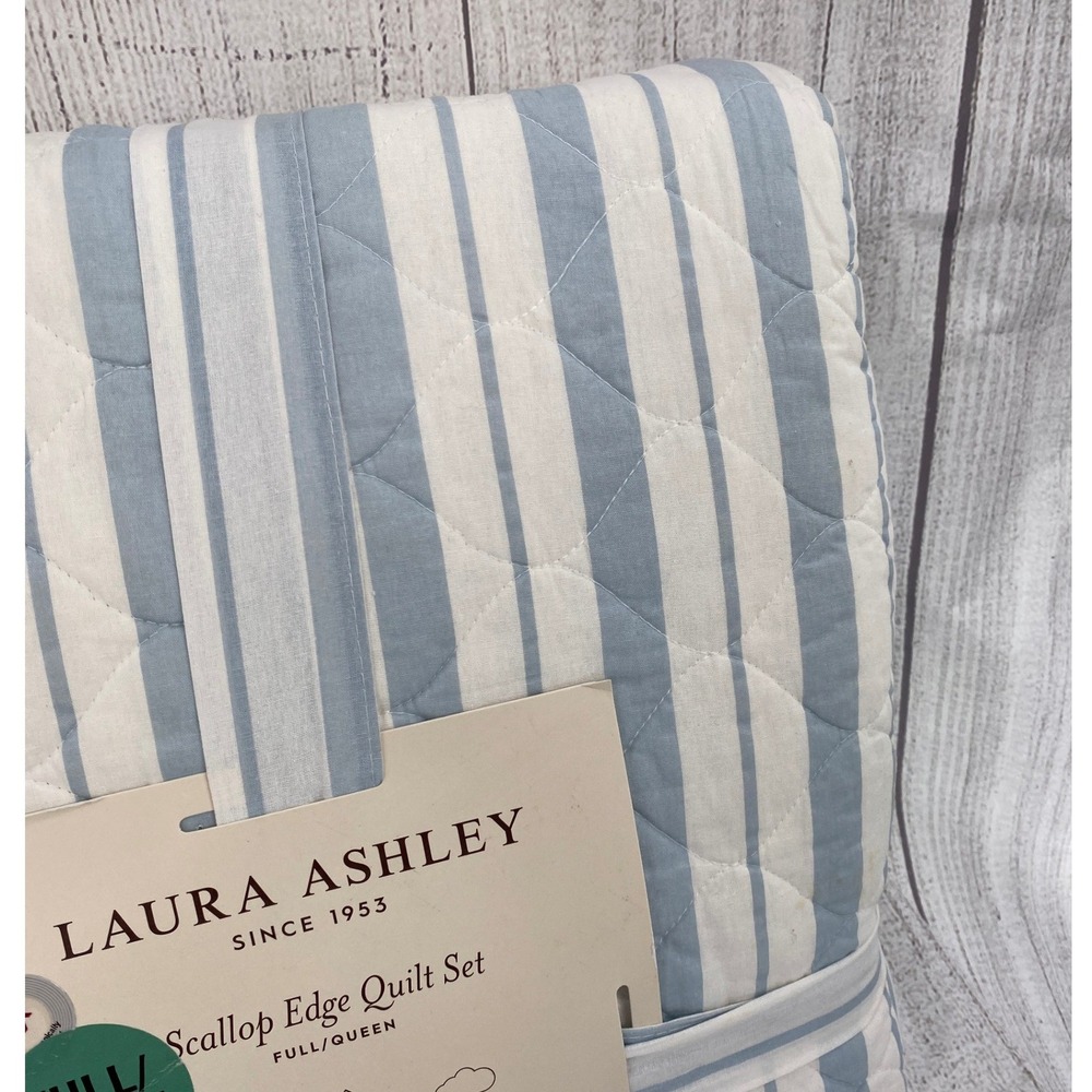 Laura Ashley Scallop Edge Quilt Set Full/Queen Blue White Striped Feminine Cozy - Picture 4 of 12